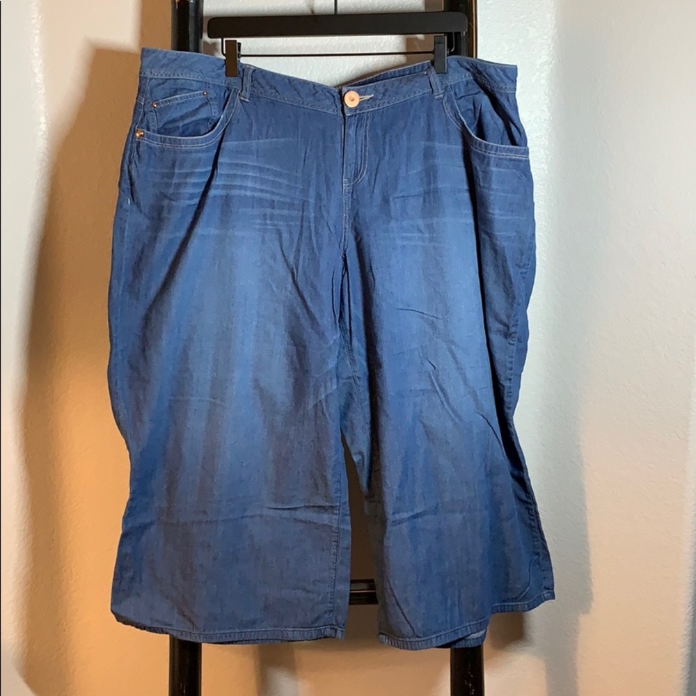 GUC american rag SOFT denim capris size 20W